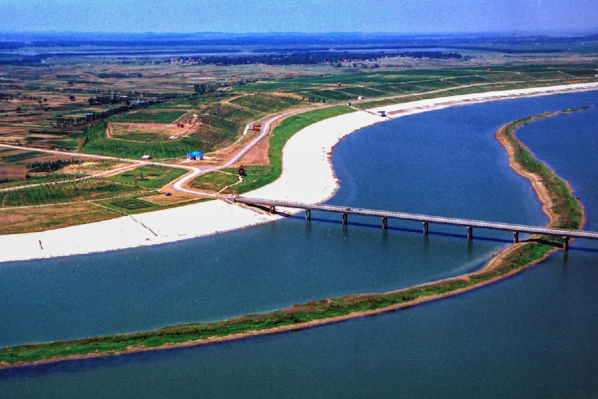 怀洪新河工程