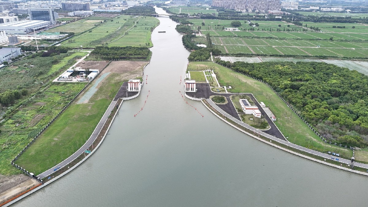 公司承建吴淞江界浦港大孔闸项目顺利通过单位工程暨合同工程完工验收